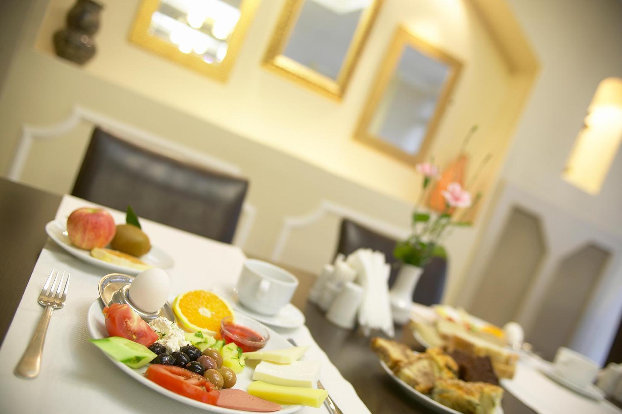 Arma Hotel Manisa Buitenkant foto