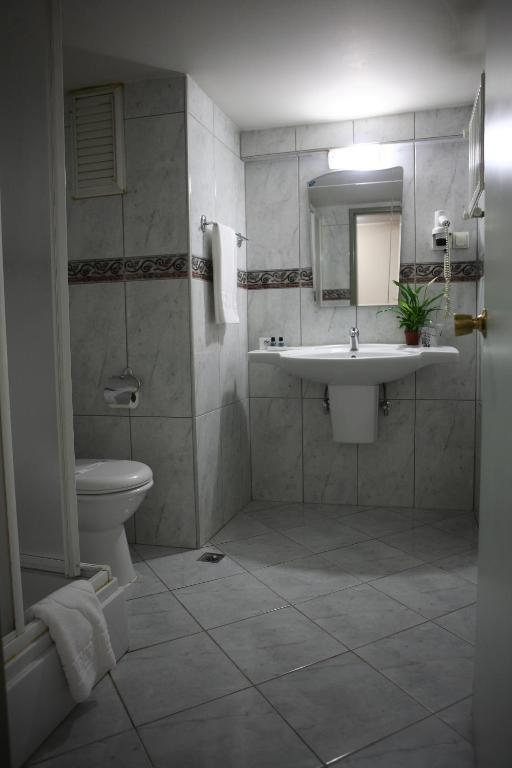 Arma Hotel Manisa Buitenkant foto